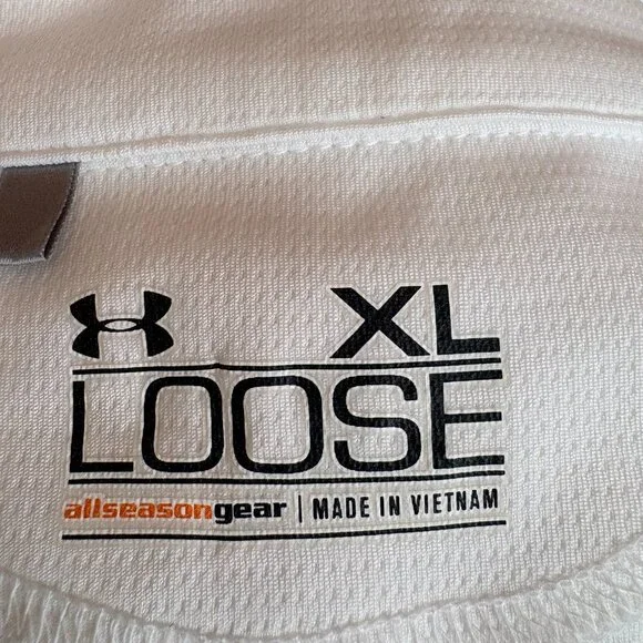 Under Armour White Gray Piping  All Season Golf Outdoor 1/4 Zip Size XL Loose - Picture 3 of 3